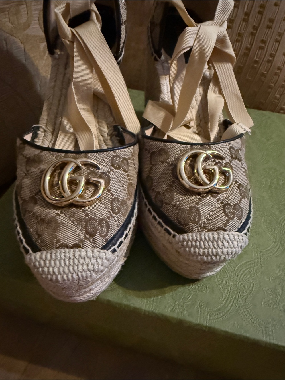 Gucci Pilar GG Ankle Tie Espadrille Platform Wedges preowned with COA size 39 - Picture 8 of 16